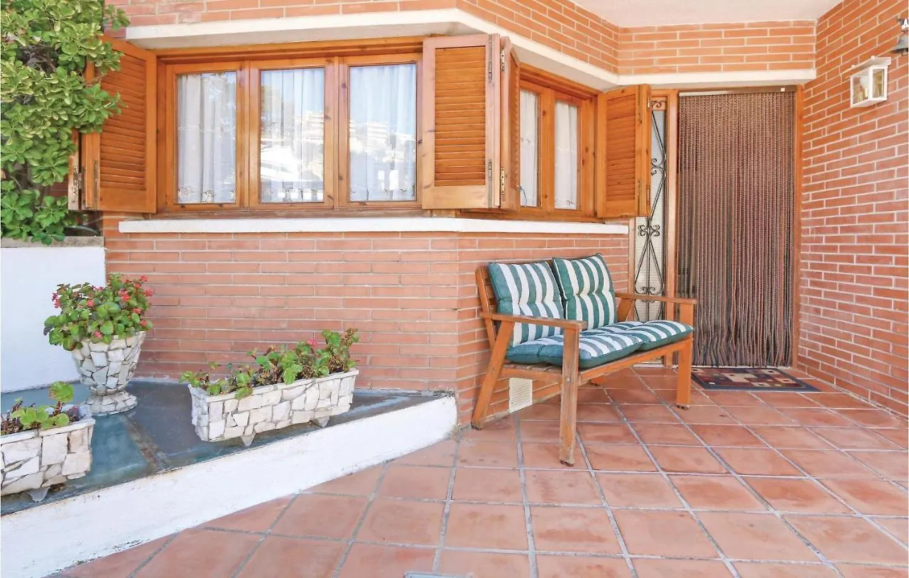 Cozy Home In Santa Susanna With Kitchen