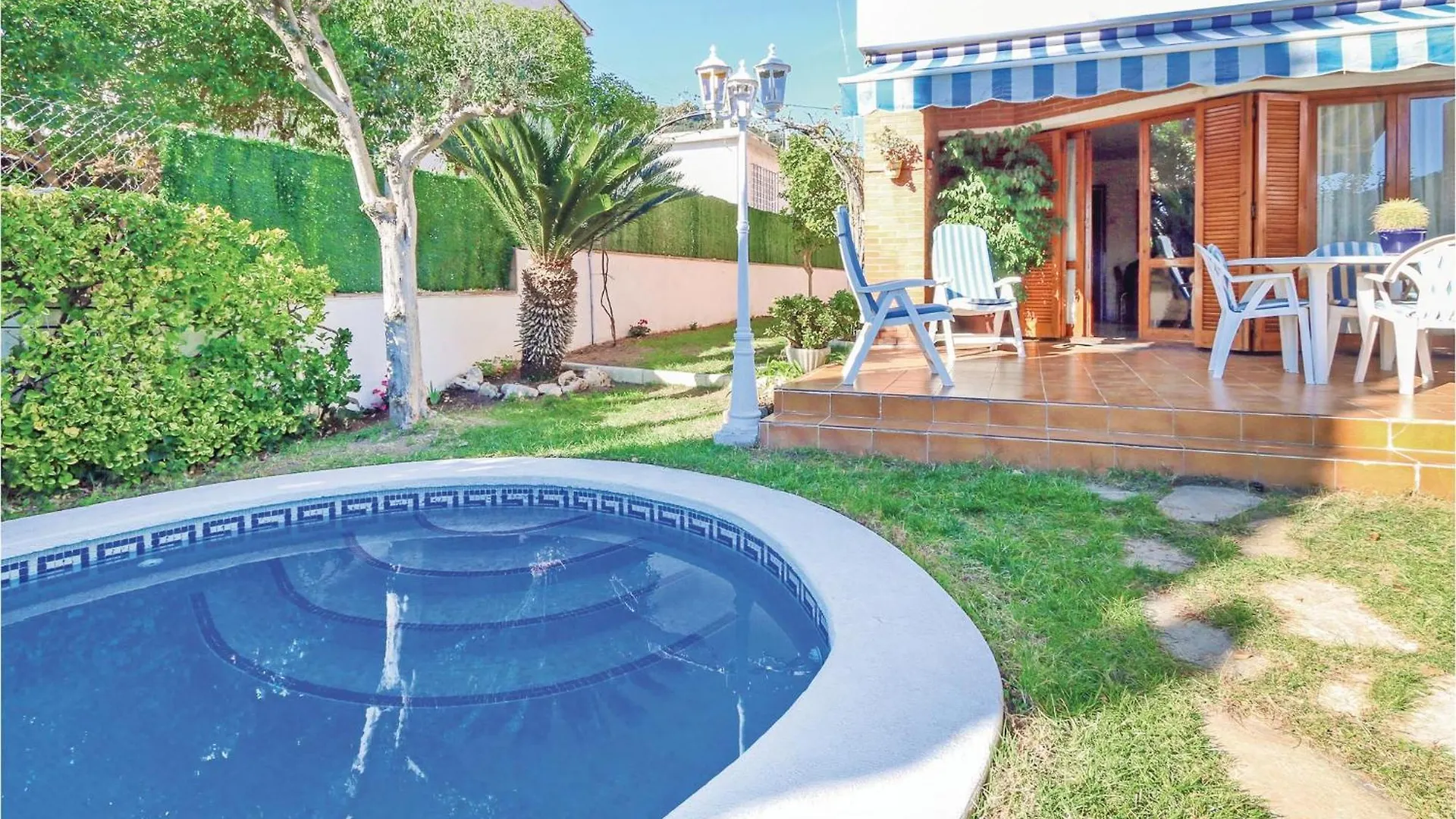 Cozy Home In Santa Susanna With Kitchen 0*,
