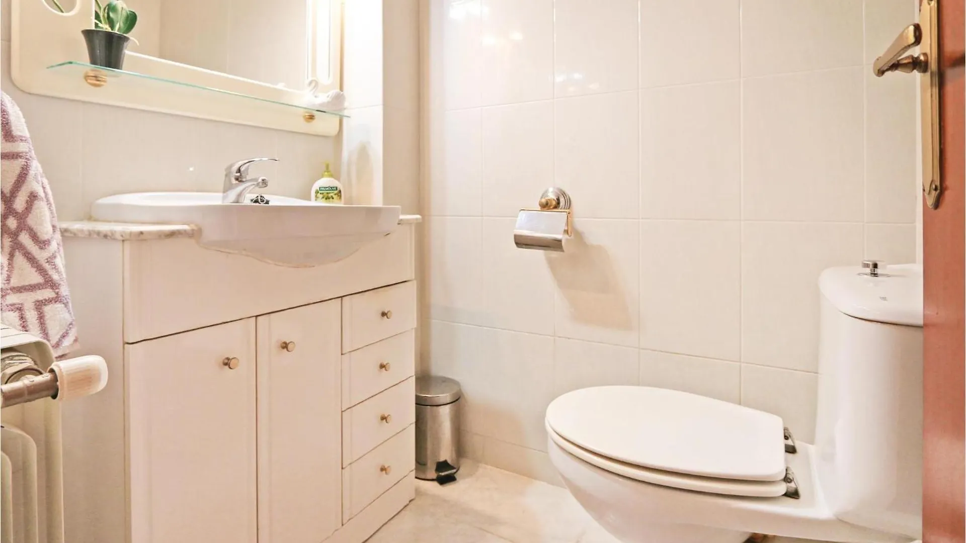 Cozy Home In Santa Susanna With Kitchen 0*,