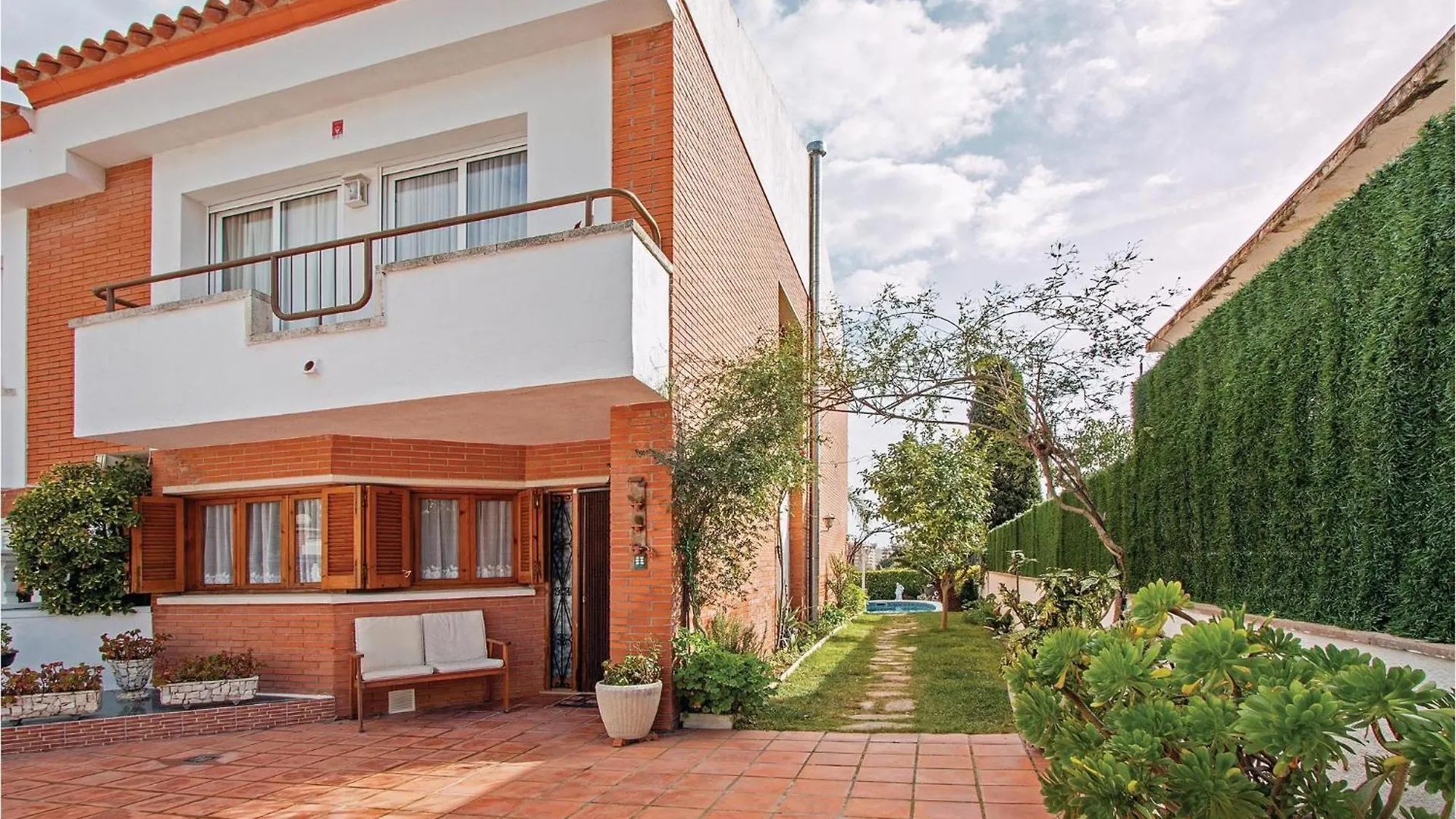 Cozy Home In Santa Susanna With Kitchen Holiday home