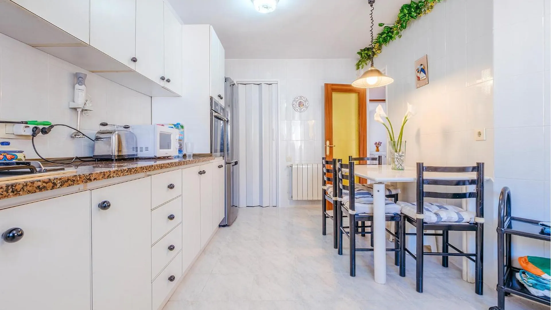 Cozy Home In Santa Susanna With Kitchen